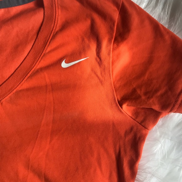 Nike Dri-Fit T-Shirts - Picture 2 of 3